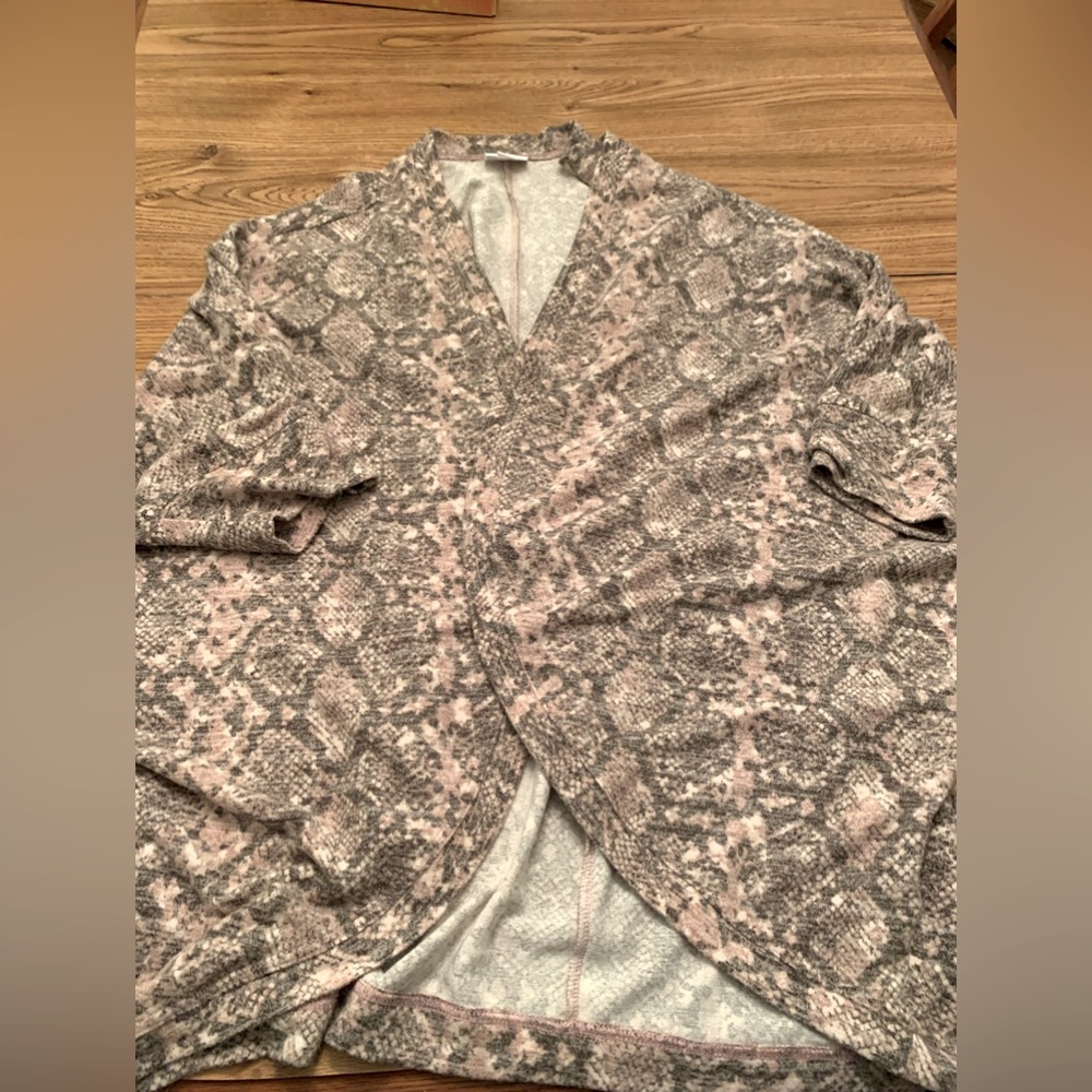 New Without tags LuLaRoe XL Cardigan